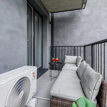 Lumina I Comfort 4-room With Parking I Balcony I Ac I Sauna