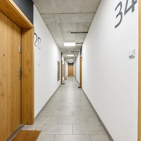 Lumina Luxury 4-rooms With Parking