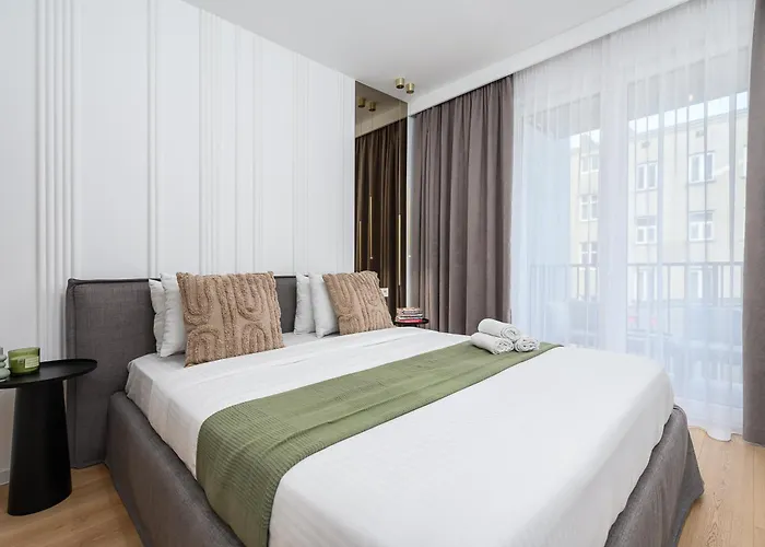 Lumina Luxury 4-rooms With Parking *