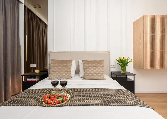 Lumina Luxury 4-rooms With Parking דירה לודז'