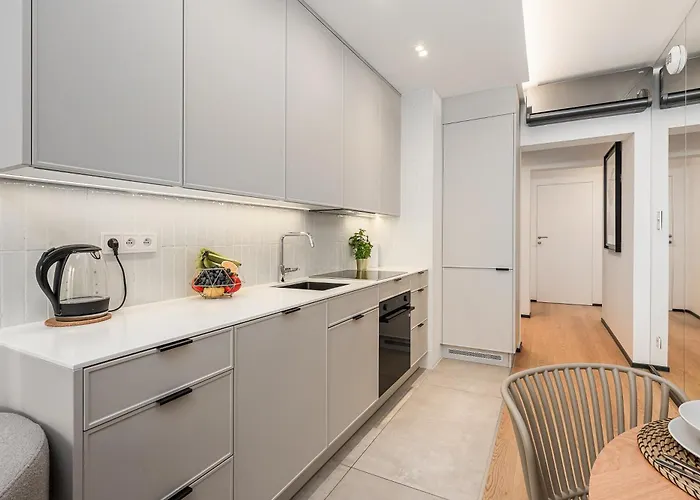 Lumina Luxury 4-rooms With Parking *