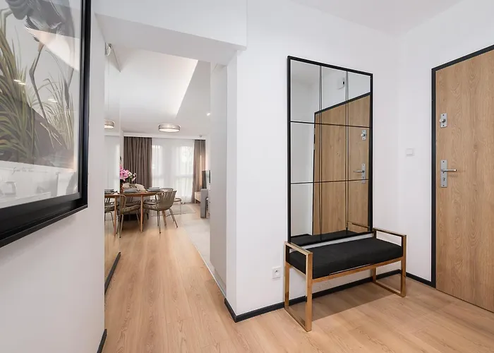 Lumina Luxury 4-rooms With Parking * Λοτζ